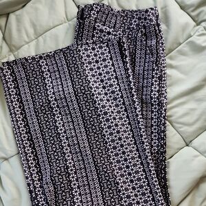 New York & Company Monochrome Geometric Pants